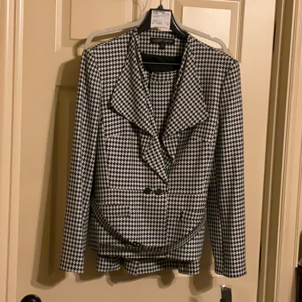 Albert Nipon 2 piece skirt set
